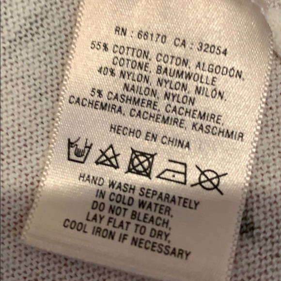 Cardigan Sweater Floral Design ๐ - Picture 6 of 6